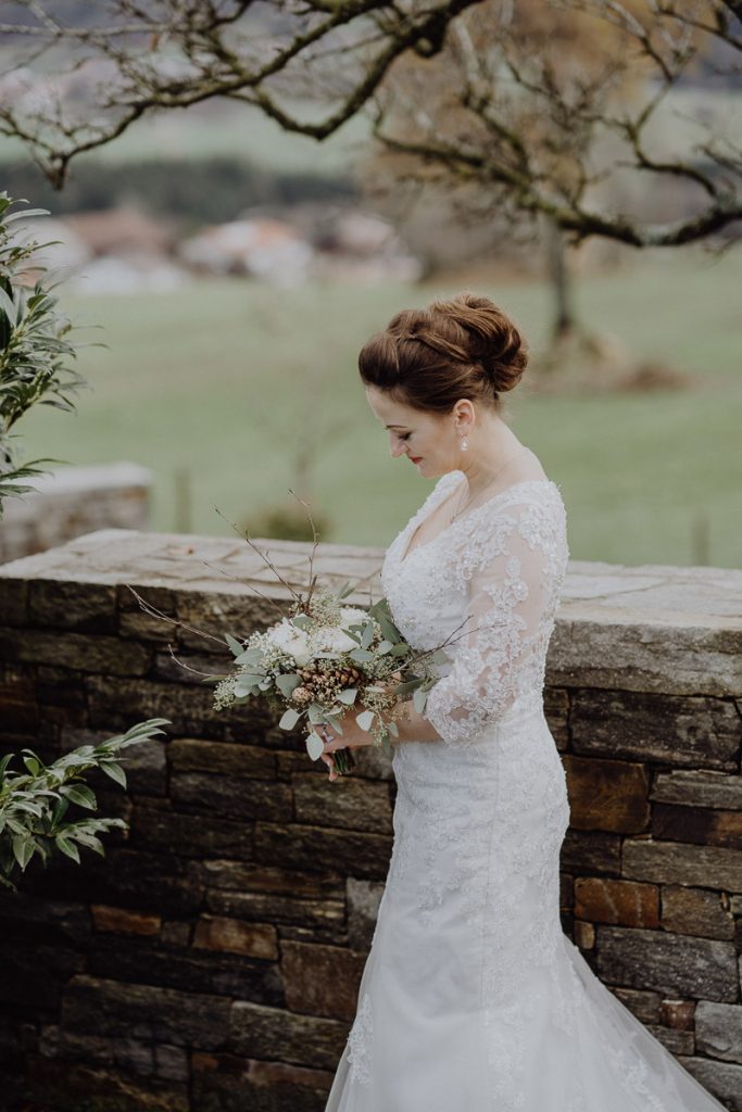 Hochzeitsfotoshooting, Paarshooting, Kapelle Samerberg, Samerberg, https://www.hochzeitsfotografin-muenchen.eu/