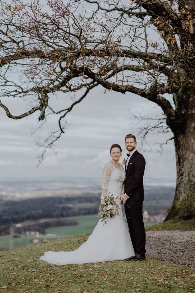Hochzeitsfotoshooting, Paarshooting, Kapelle Samerberg, Samerberg, https://www.hochzeitsfotografin-muenchen.eu/