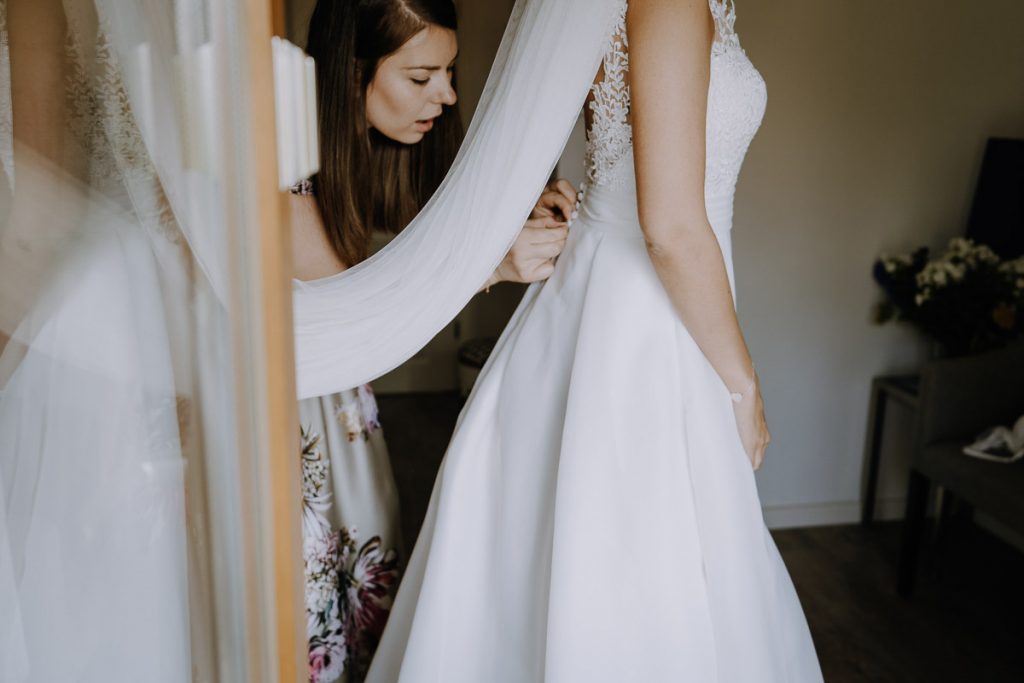 Hochzeitsvorbereitung, Getting ready, Nana Bed and Breakfast, Münsing, Starnberger See, https://www.hochzeitsfotografin-muenchen.eu/