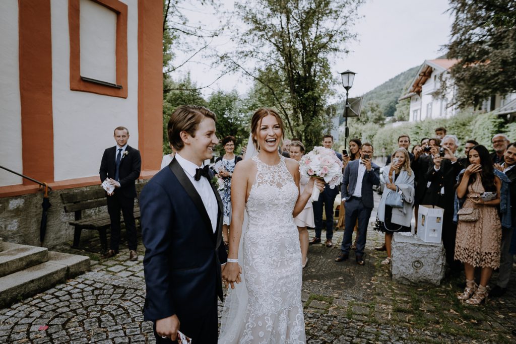 Hochzeitsreportage, Trauung, Christuskirche, Tegernsee, https://www.hochzeitsfotografin-muenchen.eu/