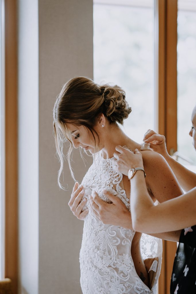 Hochzeitsreportage, getting ready, Vorbereitung, Seehotel Überfahrt, Rottach-Egern, https://www.hochzeitsfotografin-muenchen.eu/