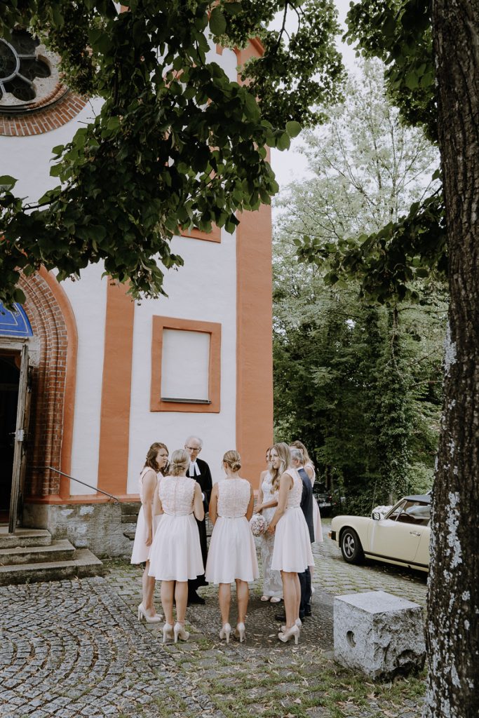 Hochzeitsreportage, Trauung, Christuskirche, Tegernsee, https://www.hochzeitsfotografin-muenchen.eu/