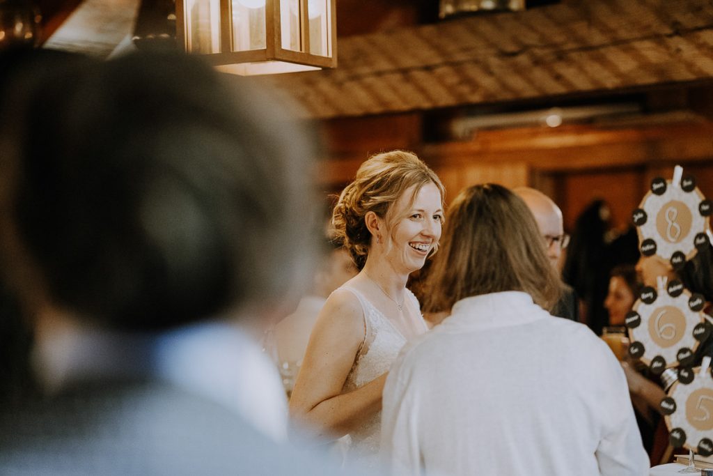 Hochzeitsreportage, Sektempfang, Insel Mühle Hotel, München, https://www.hochzeitsfotografin-muenchen.eu/