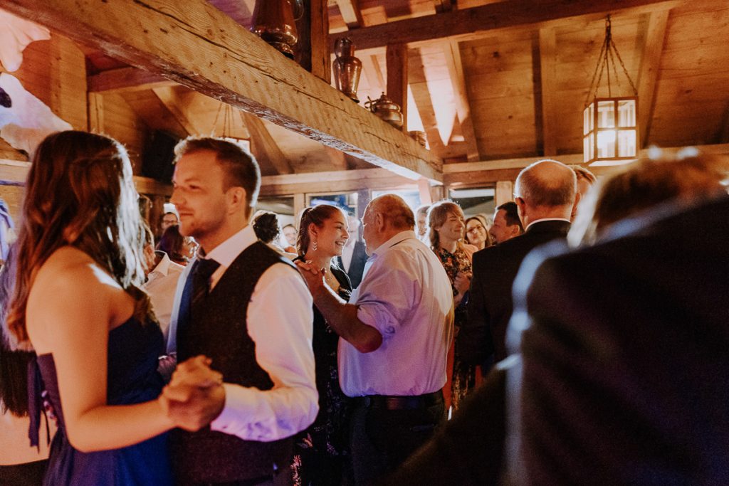 Hochzeitsfeier, Insel Mühle Hotel, München, https://www.hochzeitsfotografin-muenchen.eu/