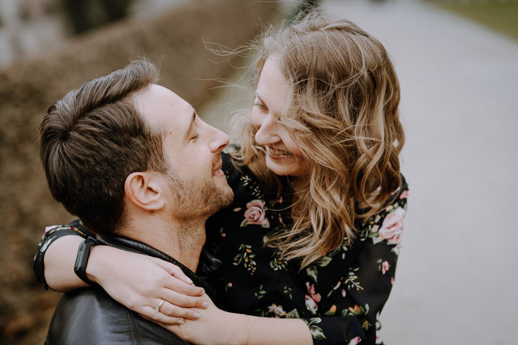 Paarshooting München, Fotoshooting München, Verlobung, engagement photoshoot, Munich, https://www.hochzeitsfotografin-muenchen.eu/