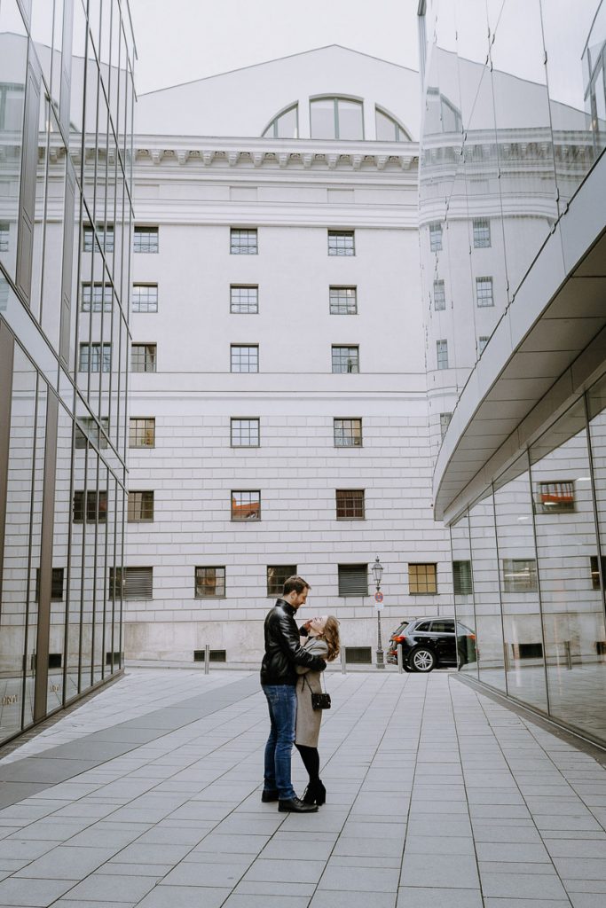 Paarshooting München, Fotoshooting München, Verlobung, engagement photoshoot, Munich, https://www.hochzeitsfotografin-muenchen.eu/